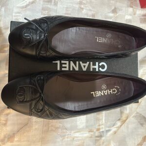 Chanel Women's Black Ballet Flats